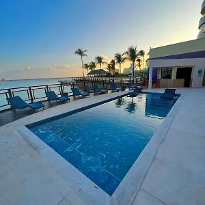  Apartamento Iate Plaza - Calcadao - Frente Mar Flat 603